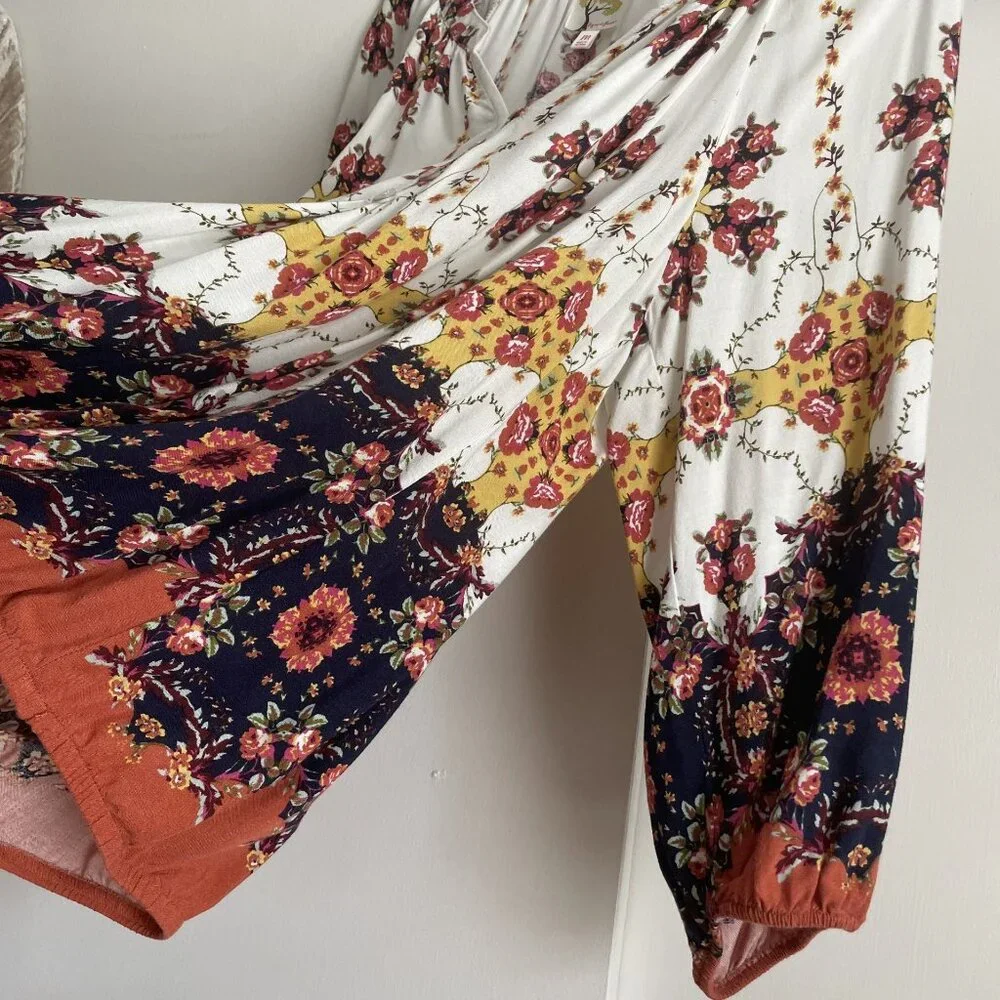 Anthropologie Fall Floral Print Top Size M Button V Neck Fig & Flower Blouse